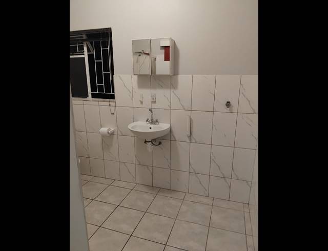 1 bed property to rent in MEIRINGS PARK